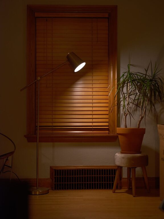 Simple Tips for Creating a Cozy and Inviting Home Environment